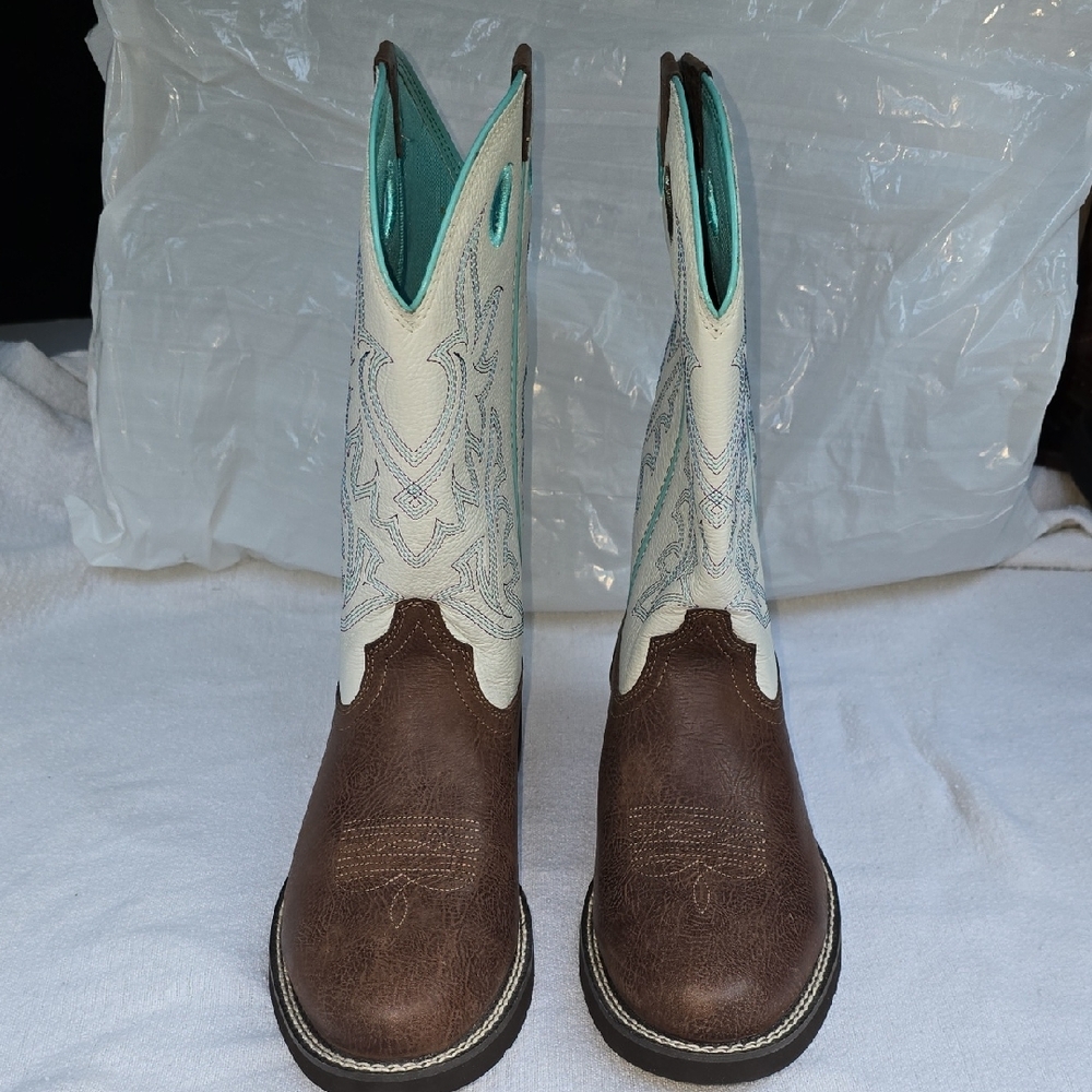 Ariat Women's Elko Western Boots 9B - Picture 4 of 13